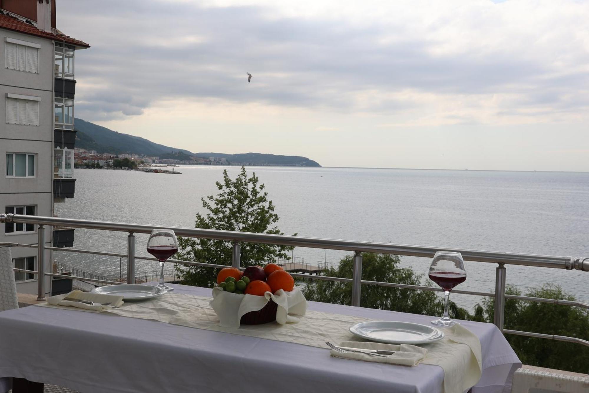 Grand Koru Hotel Beach Yalova  Exterior photo